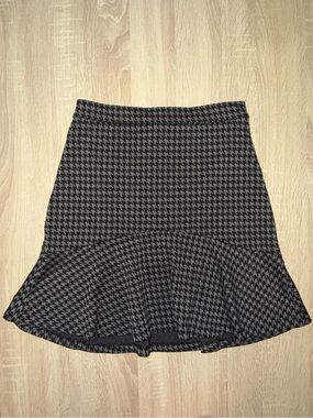 Banana Republic Gray/Black Skirt